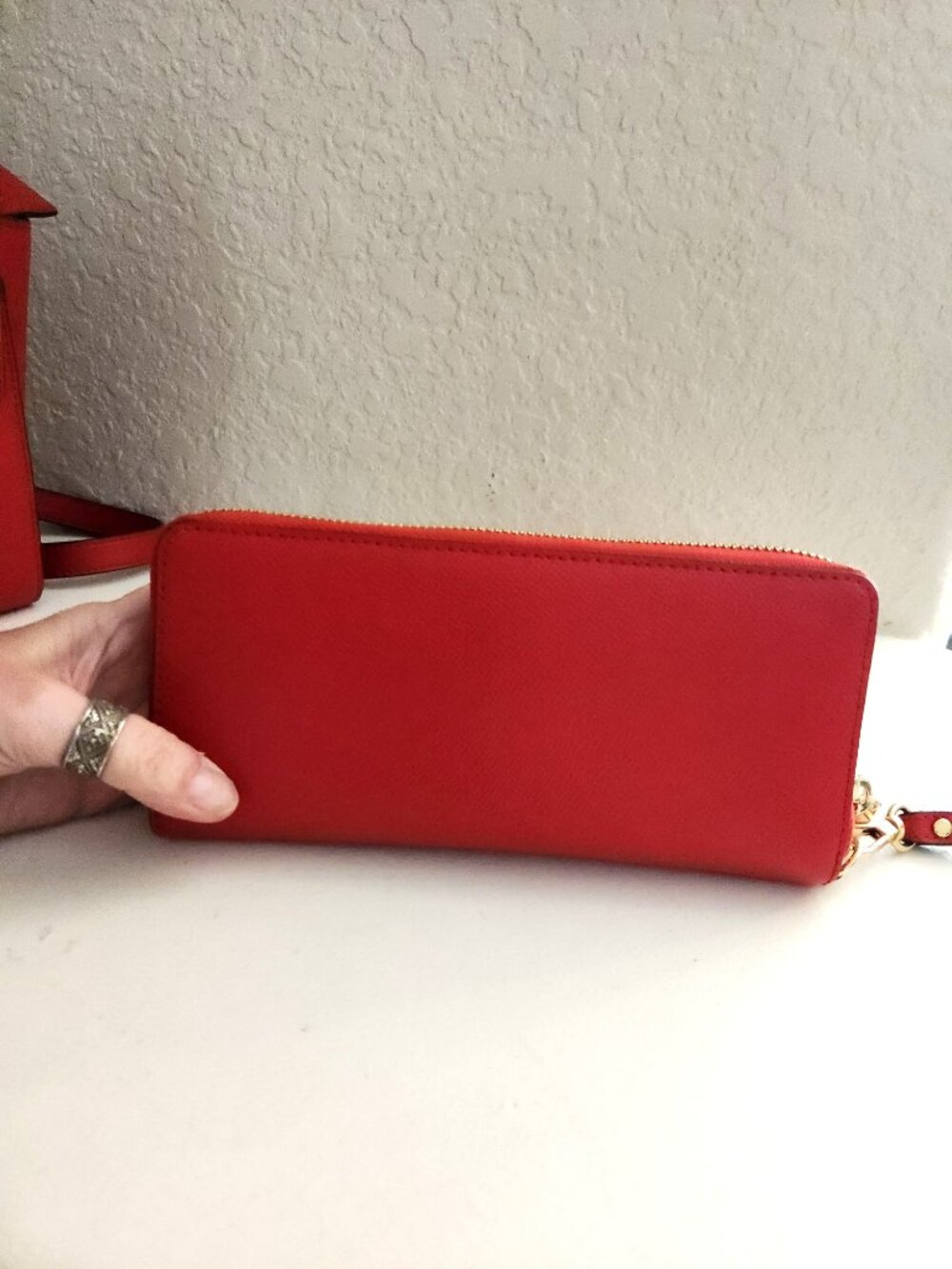 Like New Michael Kors Sylvia Red Leather Shoulder Bag & Wallet - Picture 14 of 16